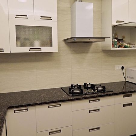 Woodpecker Service Apartamentos - Green Park Nueva Delhi Exterior foto