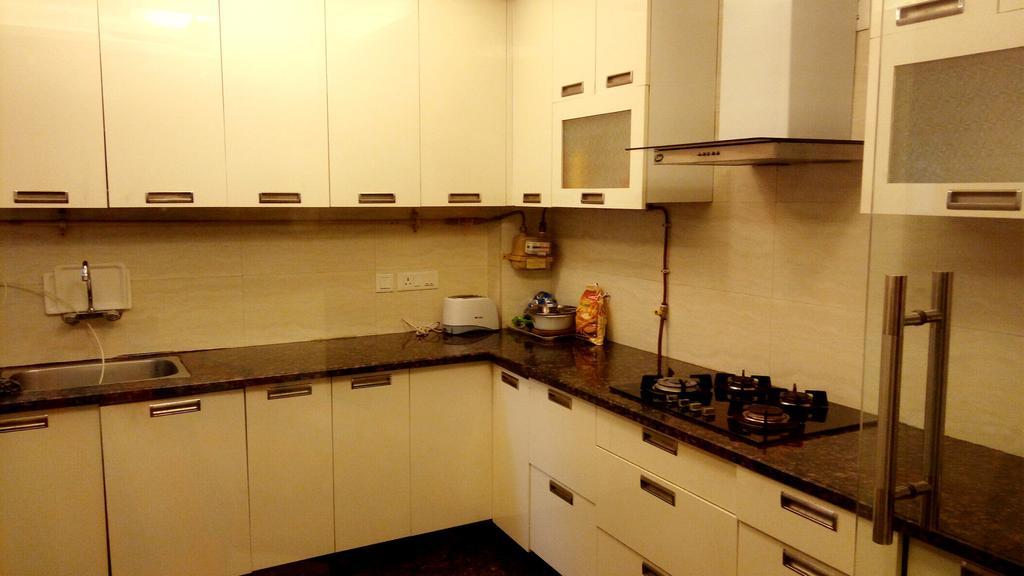 Woodpecker Service Apartamentos - Green Park Nueva Delhi Exterior foto